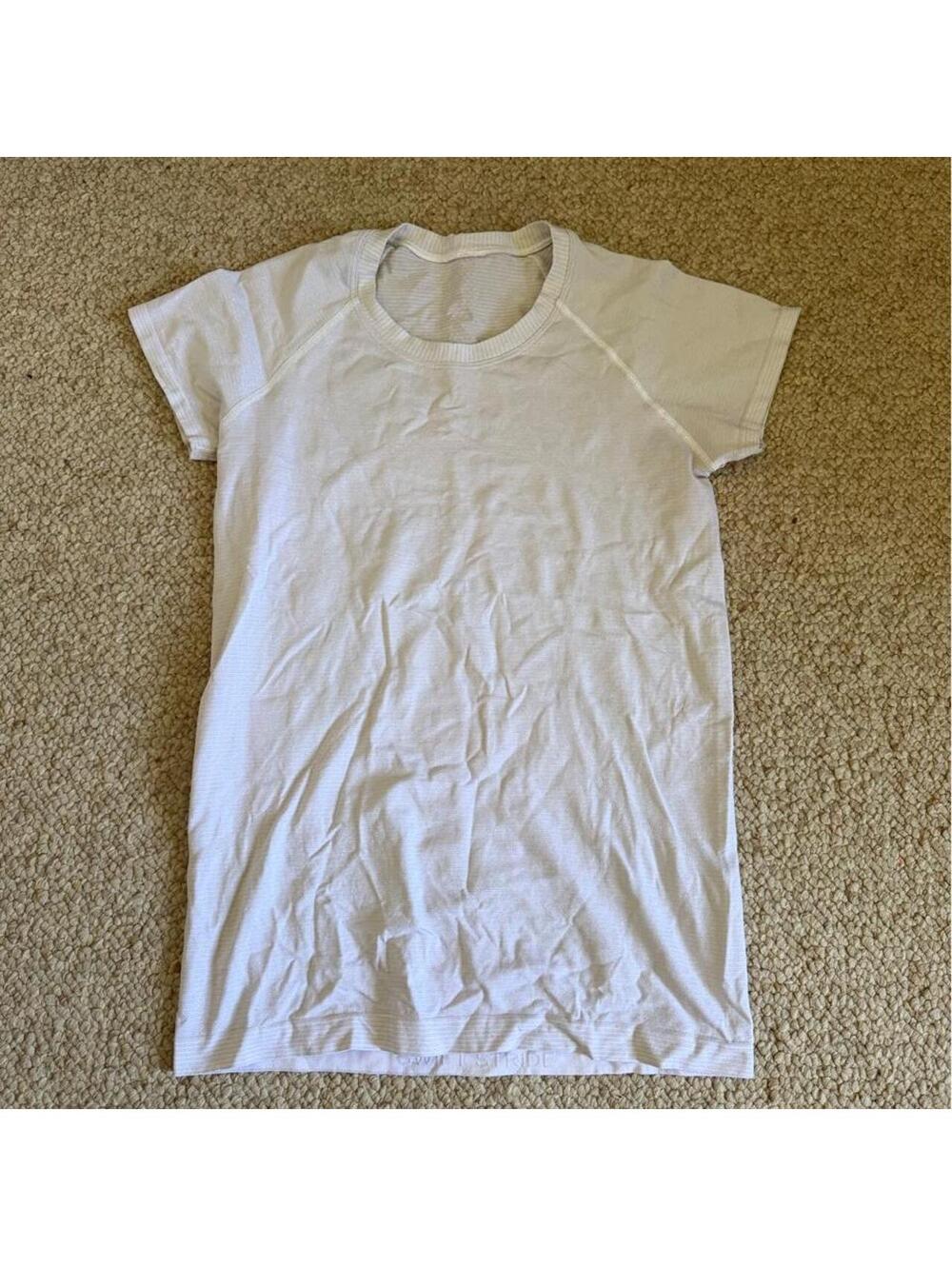 Sparkly Lululemon swiftly tee